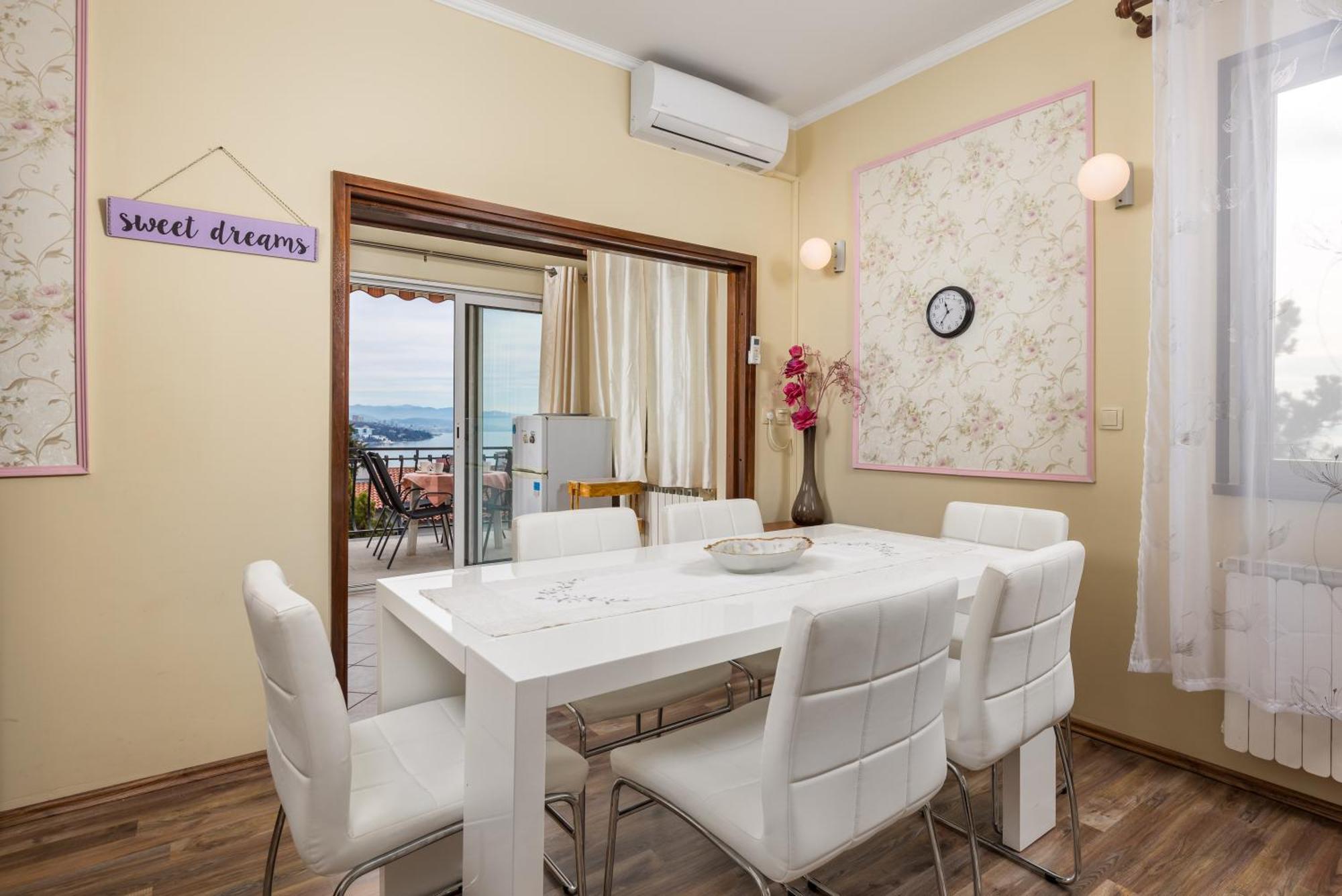 Camelia & Martina Apartments Опатия Экстерьер фото