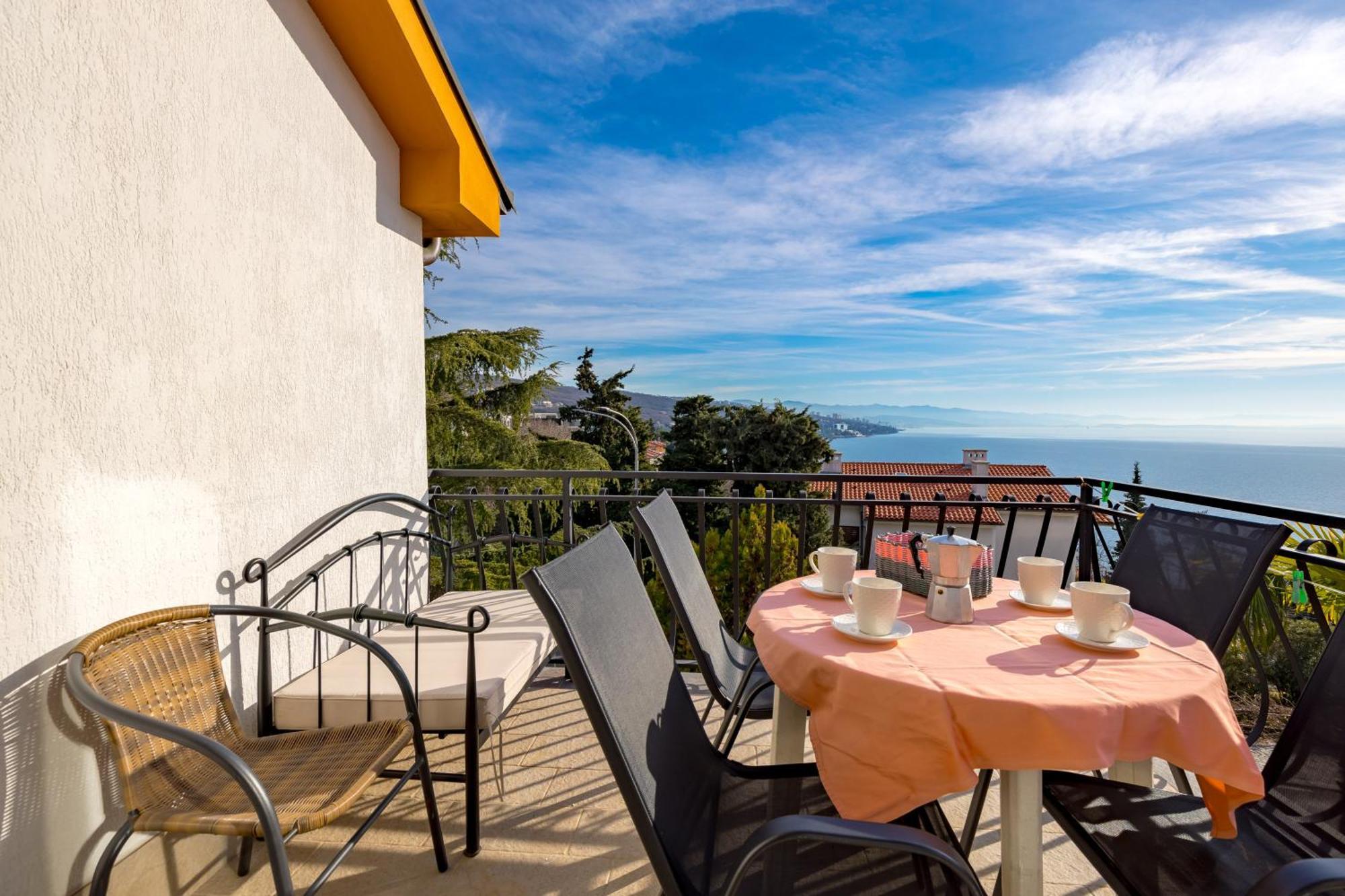 Camelia & Martina Apartments Опатия Экстерьер фото